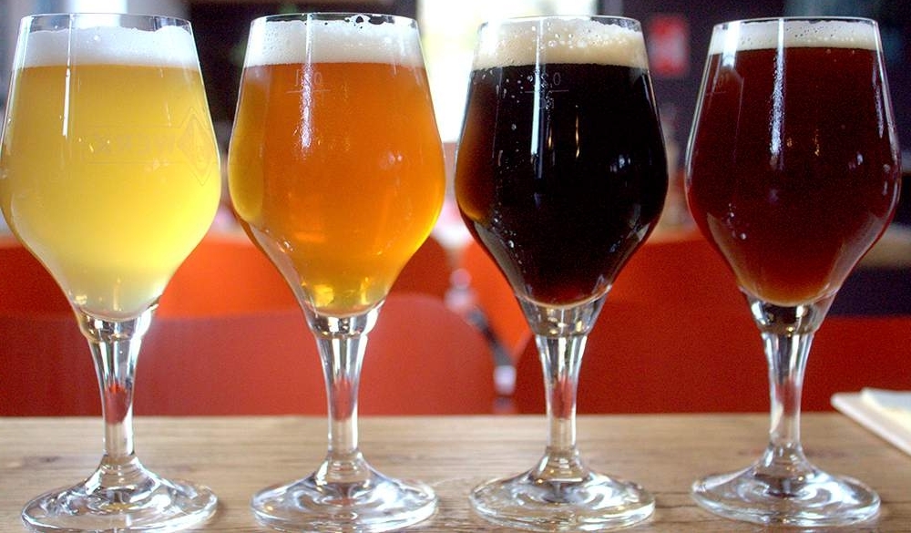 Öl- och aleprovning i Stockholm